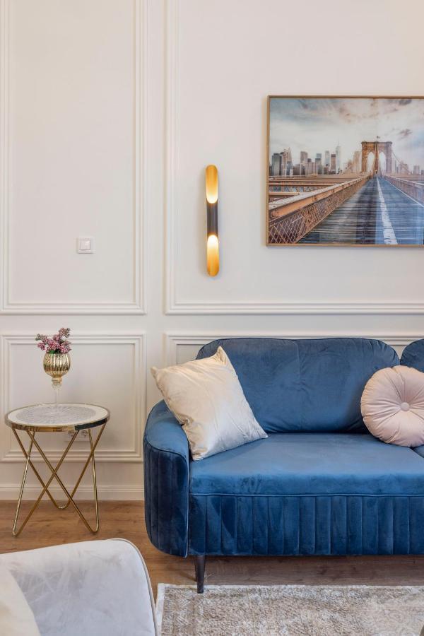 Luxurious Central Grand Home W/ 3Bedrm 2Bathrm Budapest Bagian luar foto